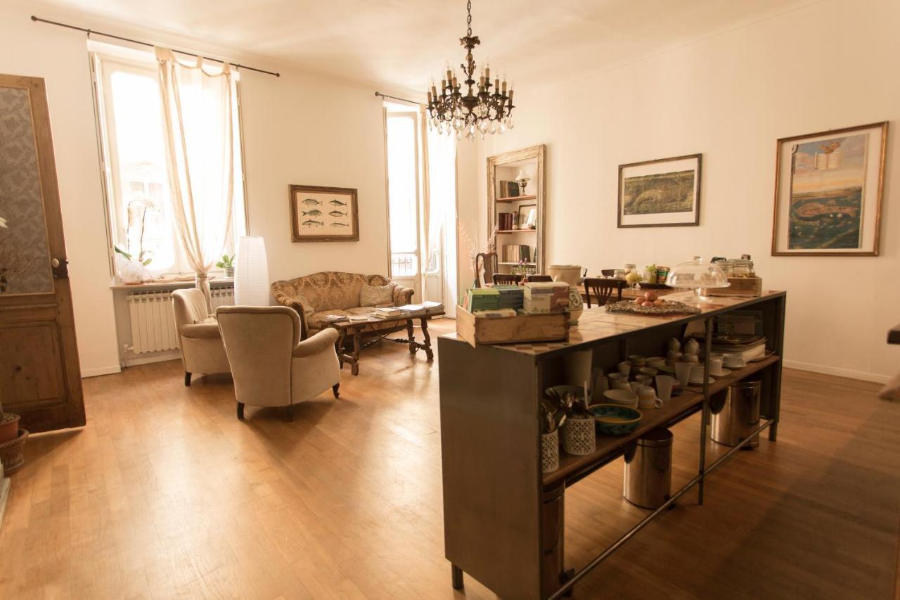 Le Stanze Di Sara Bed & Breakfast Torino Dış mekan fotoğraf